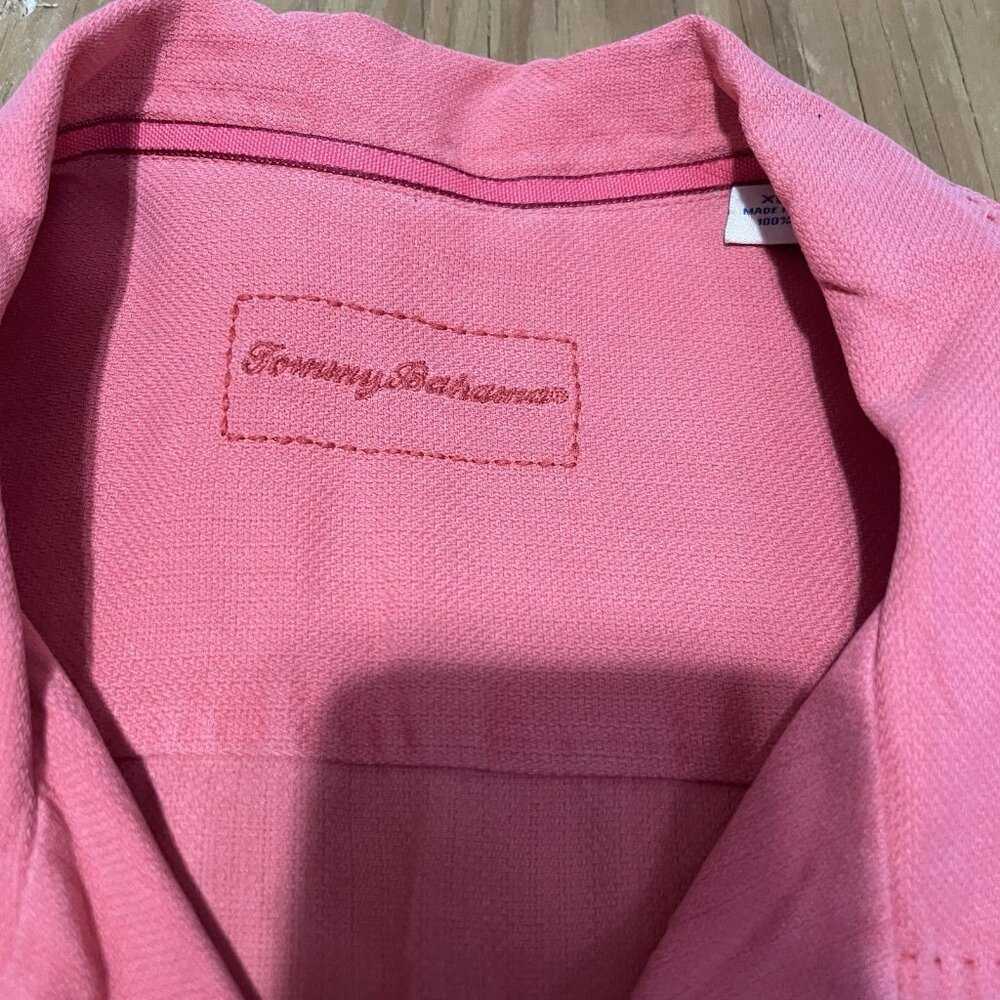 Tommy Bahama 100% Silk Mens XL Pink Shirt Button Front - Picture 2 of 5